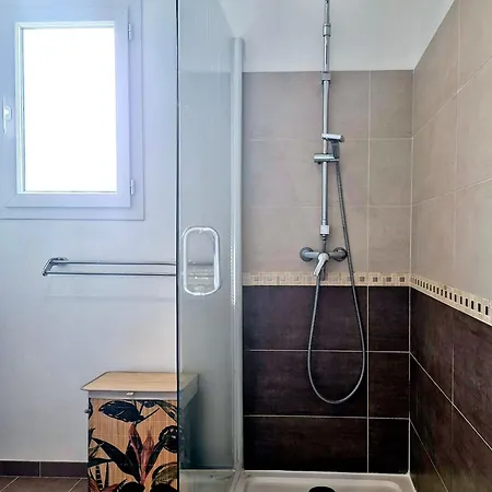 Maison Familiale Avec Piscine & Jardin Clos